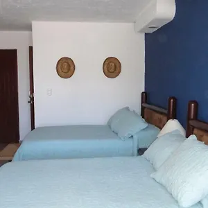 Remodeled Studio In Beachfront Condominium Cancún