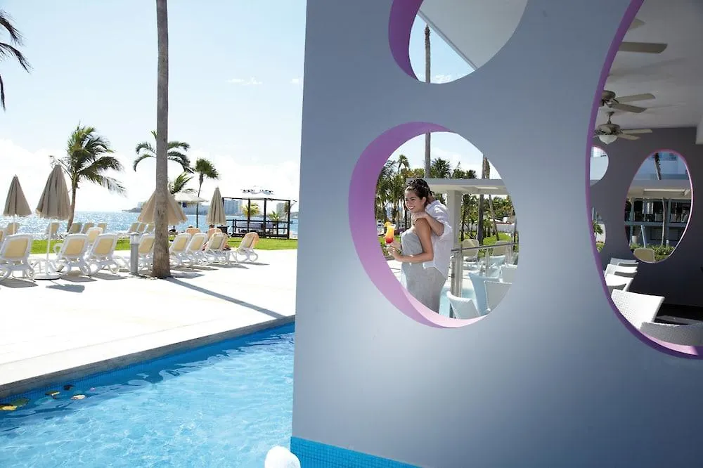 Riu Palace Peninsula Cancún 5*,