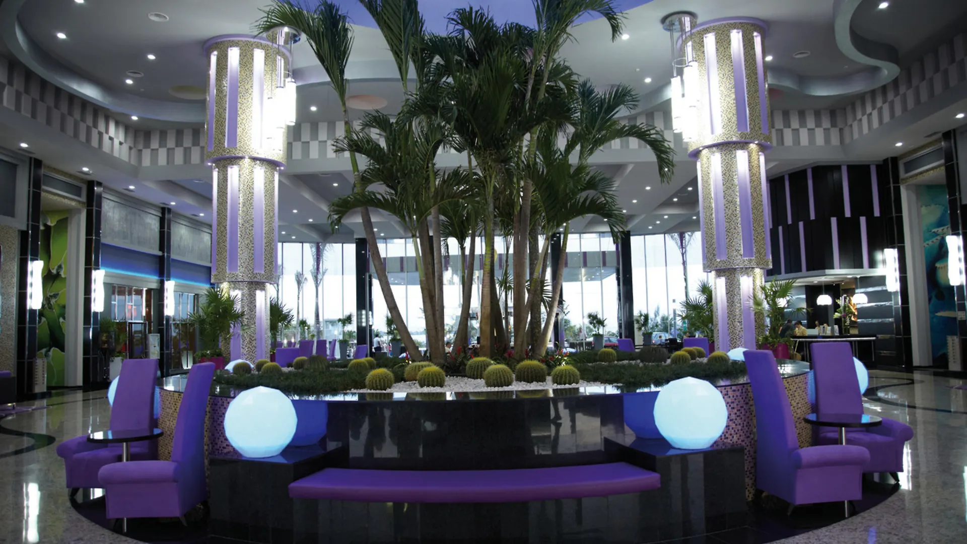 ***** Szálloda Riu Palace Peninsula Cancún Mexikó