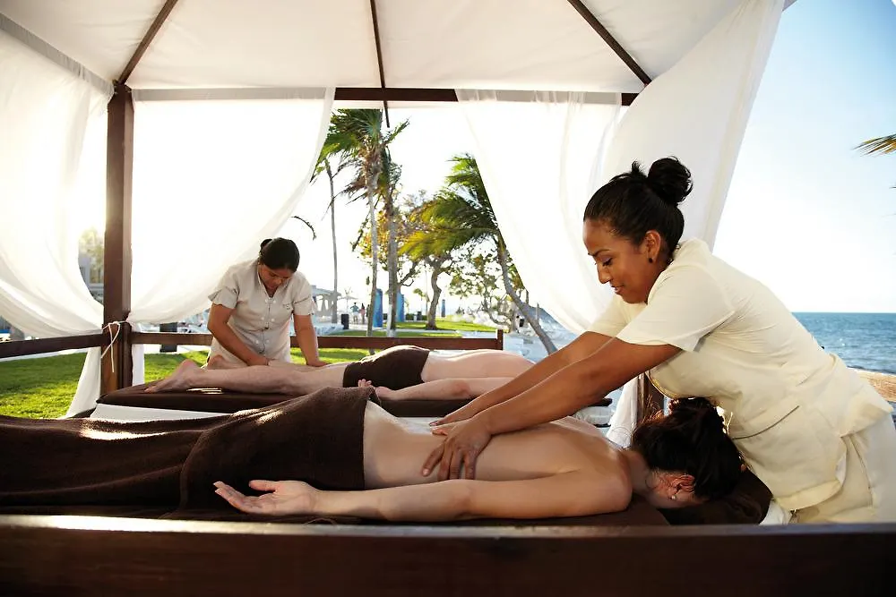 ***** Szálloda Riu Palace Peninsula Cancún Mexikó